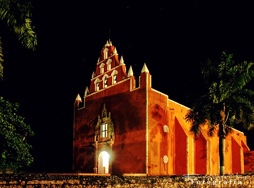 méxico iglesia mama yucatán nocturna capilla