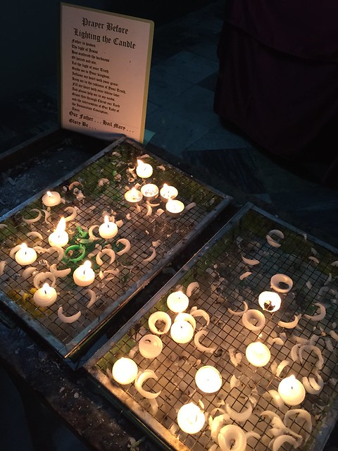 light candels, San Agustin Church