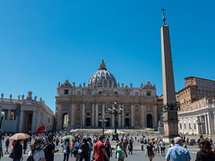 San Pietro e l'obelisco