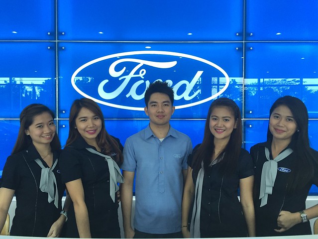 Ford EDSA showroom sales consultants