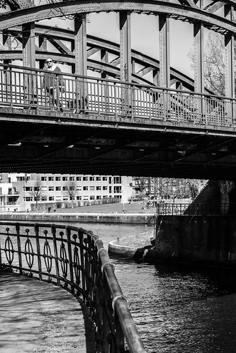 street bridge people streetphotography brücke lübeck γέφυρα canon60d