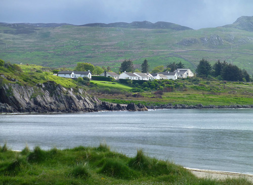 houses island coast scotland islay portellen isleofislay argyllandbute worldtrekker