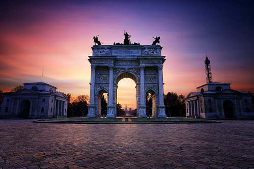 longexposure italy milan sunrise italia arch milano arco peacearch arcodellapace ndfilter canon1740 libralato longexposurestacking lucalibralato canoneos5dm3