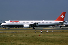 Swissair A321-111 HB-IOD LHR 12/08/1995