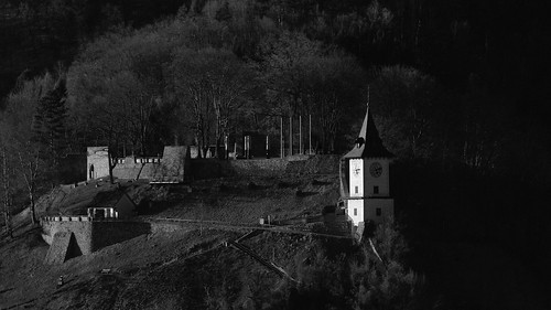 bruck styria austria castle schlossberg uhrturm landskron ef70200mm eos70d bw schwarzweiss landscape hochsteiermark steiermark
