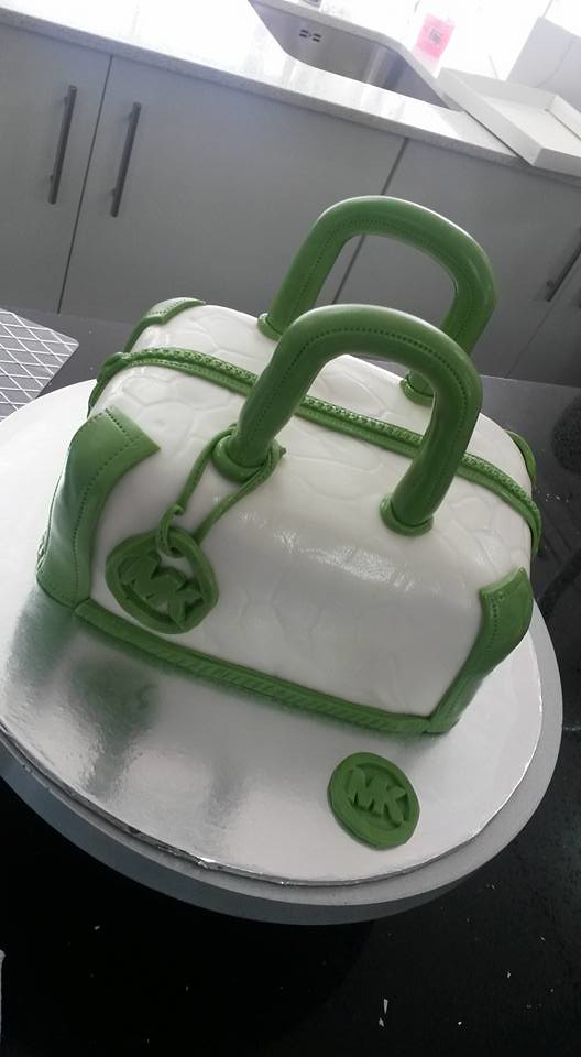 Handbag Cake by Thembokuhle Mchunu