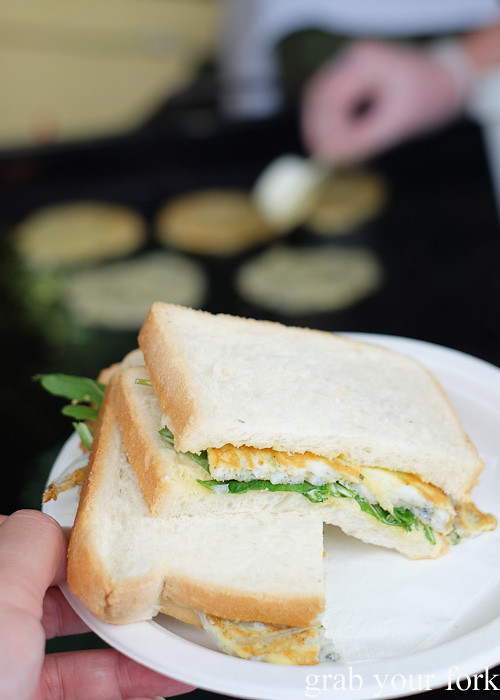 West Coast whitebait fritter sandwich by Logan Brown at the Cuba Dupa Festival 2015, Wellington