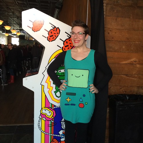Amanda, who is ALSO fabulous, and her Bmo dress. I noticed the control on the bottom of her dress &#038; was instantly smitten.
