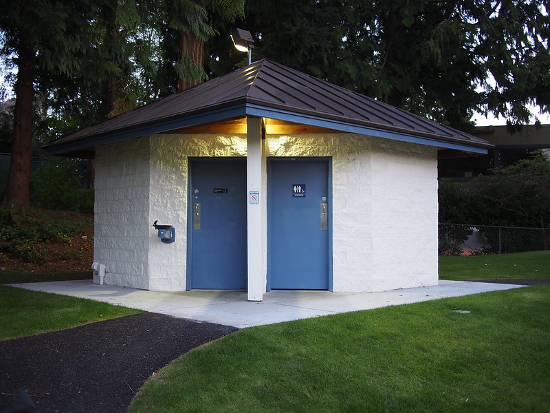 Echo Lake Park Bathrooms: OLYMPUS DIGITAL CAMERA