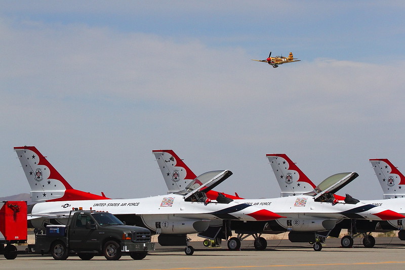 IMG_7082 P-40 Warhawk and Thunderbirds
