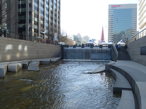 Co-Seoul-Cheonggyechen-Canal (7)