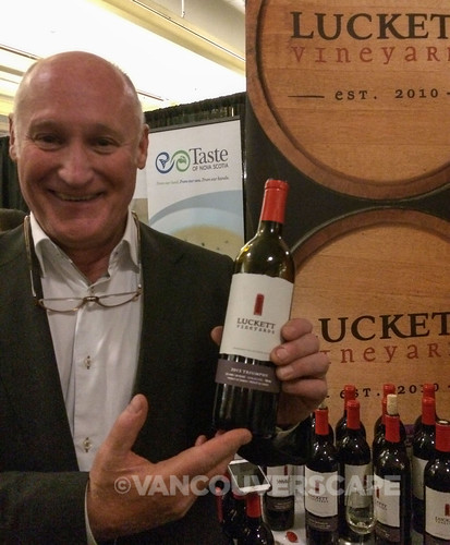 Pete Luckett of Luckett Vineyards pouring 2013 Triumphe Red