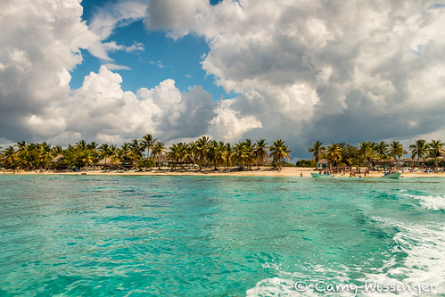 beach water dominican republic turquise