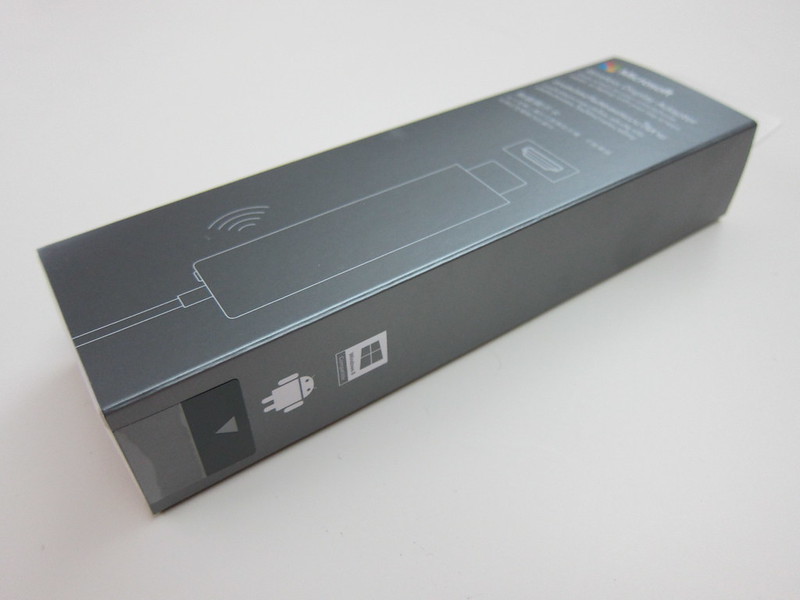 Microsoft Wireless Display Adapter - Box Right