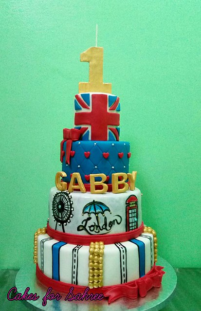 London-Themed Birthday Cake by Aree M. Salvador-Marin of Cakes for Sahree