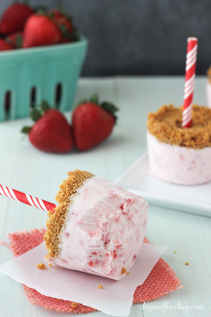 Easy Strawberry Cheesecake Popsicles