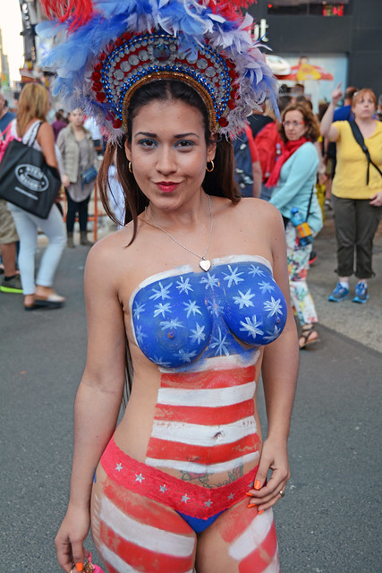 With The Warm Weather Here The Women In Body Paint Return To Times   17320111030 7e80708f19 Z 