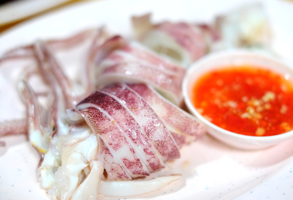 Ann Hoo Teochew Porridge: steamed squid