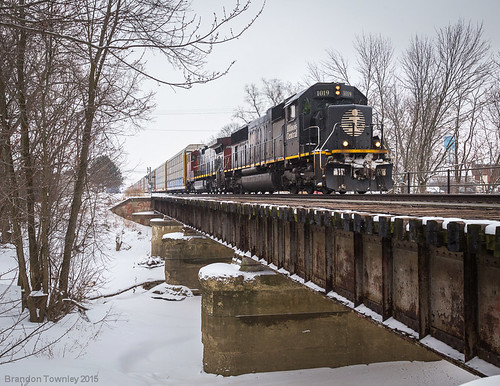 railroad bridge ohio snow ic trains csx larue illinoiscentral