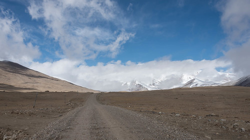 india sikkim carwindow tibetanplateau northsikkim gurudongmarroad