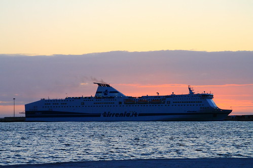 sardegna sunset barca mare barche nave porto vela colori sassari paesaggi paesaggio tirrenia portotorres