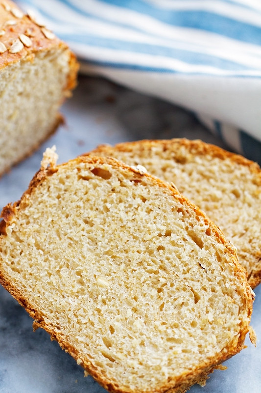 Whole Wheat Honey Oatmeal Bread - check out the step-by-step pictures and learn how to make this bread. NO REFINED SUGARS and so easy to make at home! #honeyoatbread #bread #homemadebread | Littlespicejar.com