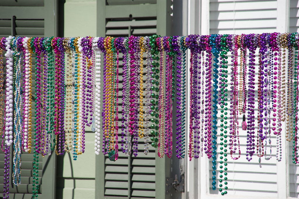 Magazine District Homes decorated for New Orleans