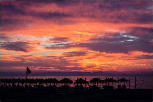 almeira sunrise dramaticcloud dawn mediterranean roquestas capodegata sunbed beach platinumheartaward