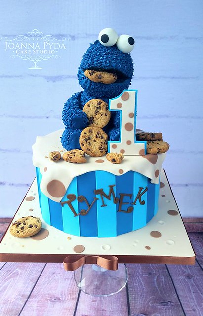 Cookie Monster Cake by Joanna Pyda of Joanna Pyda Cake Studio