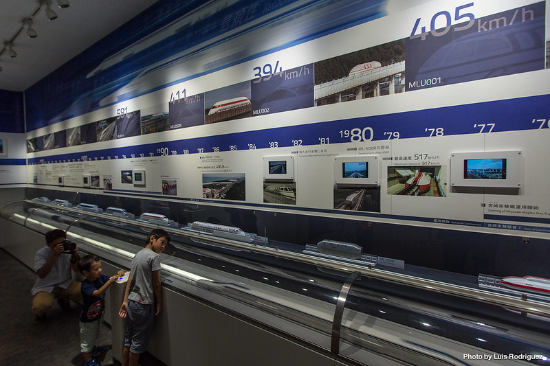 Exposición sobre el maglev en el museo ferroviario a las afueras de Nagoya