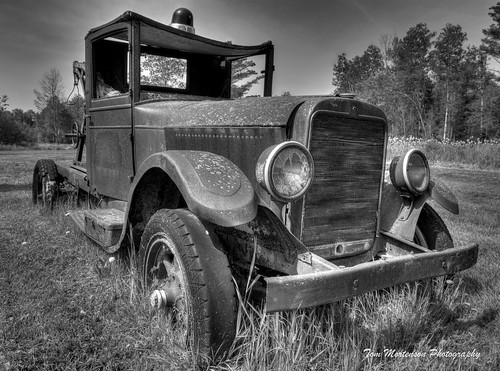 old bw wisconsin america canon blackwhite midwest antique automotive northamerica canoneos hdr junker relic washburn 1740l wrecker northernwisconsin photomatix tonemapping greatlakesregion canon6d bayfieldcounty washburnwisconsin lakesuperiorregion bayfieldcountywisconsin