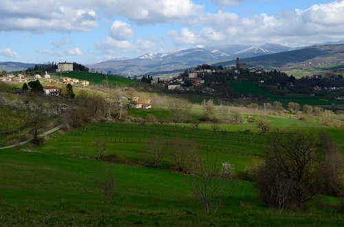 castle hill tuscany poppi arezzo
