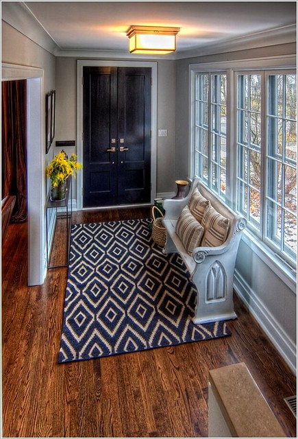 10 Chic Seating Option for Creating a Welcoming Entryway