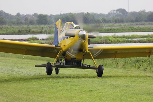 yellow canon airplane eos rebel la wings louisiana aircraft ag canonrebel agriculture propeller prop turboprop 602 t3i cropduster propjet airtractor at602 canont3i canonrebelt3i