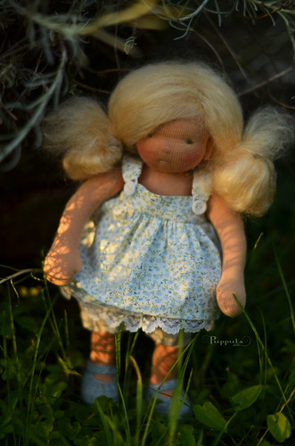 Cvita, 9 inch Puppula doll