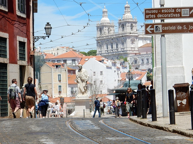 Lissabon, Largo Santa Luzia