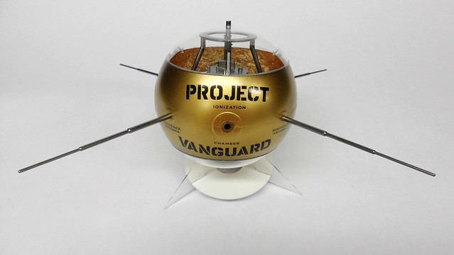 Lindberg 603 Hawk Project Vanguard space satellite model kit life size 