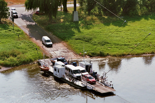 analog filmphotography fujifilms fujifilm superia weserbergland polle ausblick ferry weser river itsnotacapture