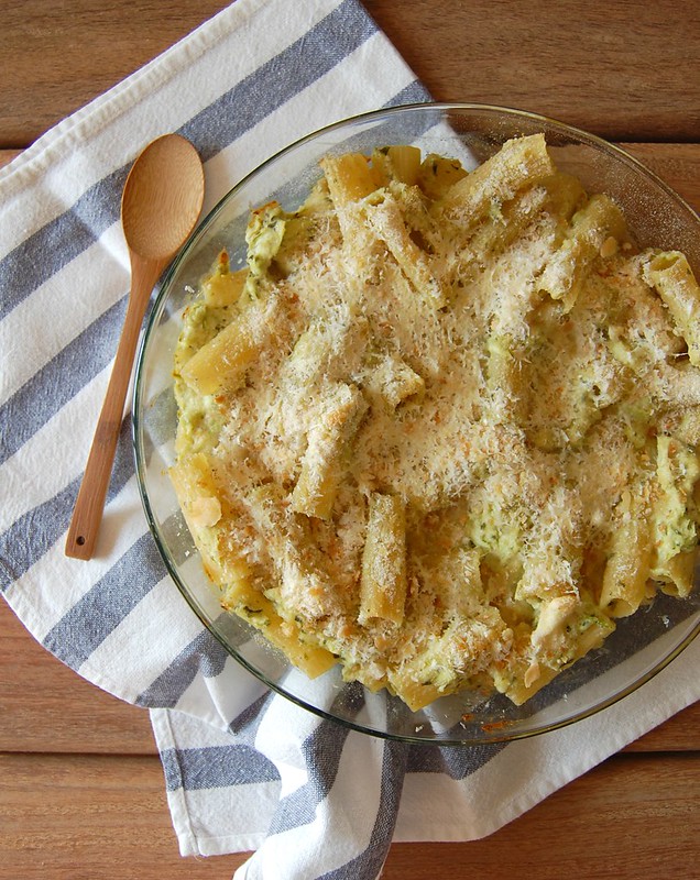 Pesto & courgette pasta bake / Rigatoni de forno com pesto e abobrinha