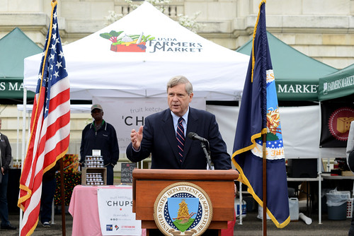 Agriculture Secretary Tom Vilsack speaking at the opening of the U.S. Department of Agriculture’s (USDA) 2015 Farmers Market