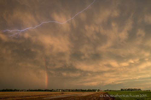 sunset rainbow lightning mammatus