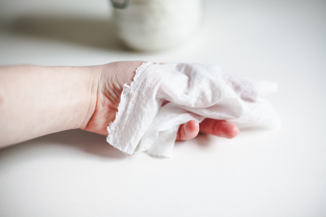 Make your own wipes: Baby wipes, make-up removing wipes, and cleaning wipes