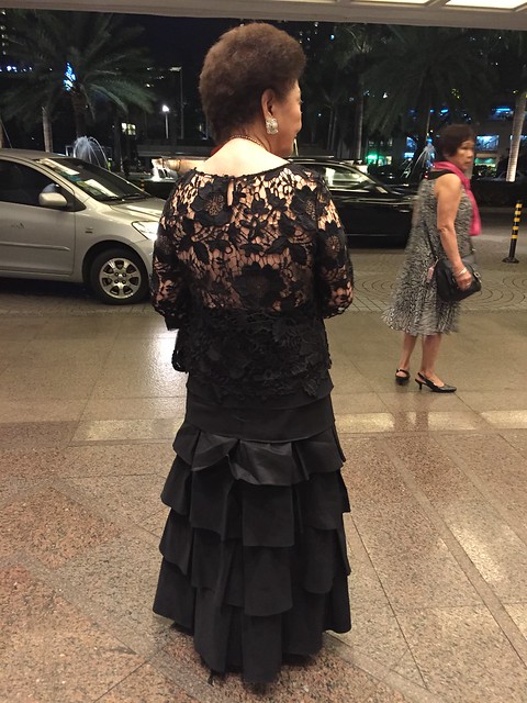 jssp shang, black gown
