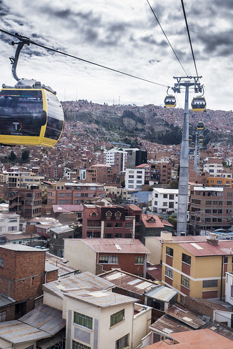 city houses mountain southamerica up clouds buildings la high paz overcast bolivia full flats cablecar lapaz compressed elalto highdensity