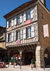 Eauze, Francia - Photo of Castelnau-d'Auzan