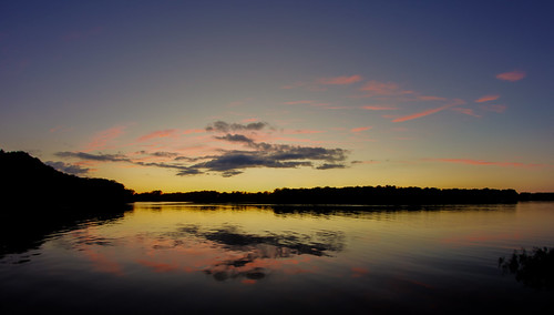 lakebloomington illinois sunset twilight lake water reflection