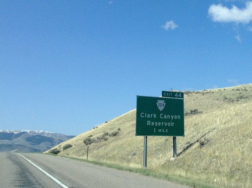 sign montana intersection i15 beaverheadcounty biggreensign freewayjunction mts324