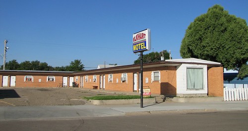 brick architecture motel vacant kansas elkhart smalltown highplains plasticsigns vintagemotel
