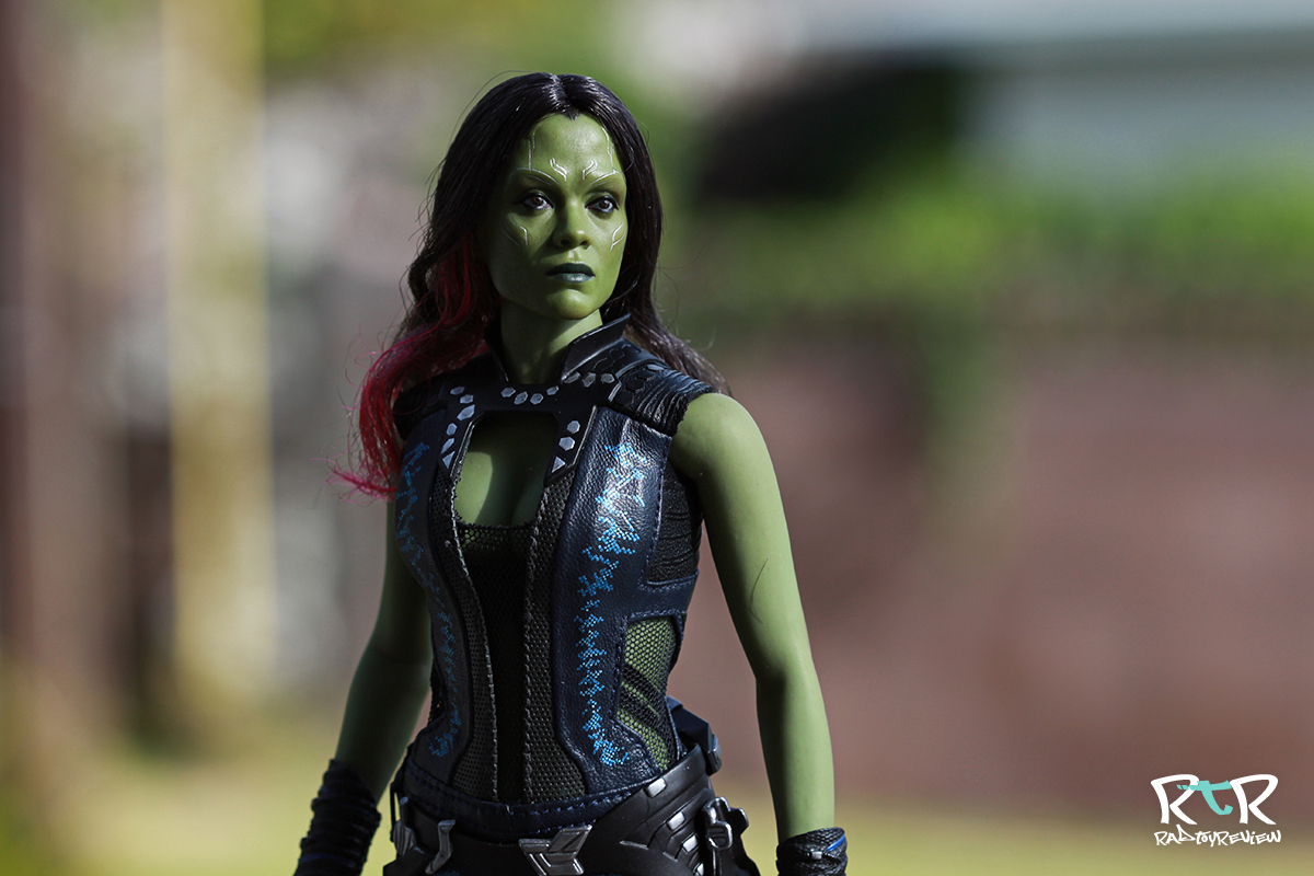 Review and photos of Guardians of the Galaxy Gamora action 