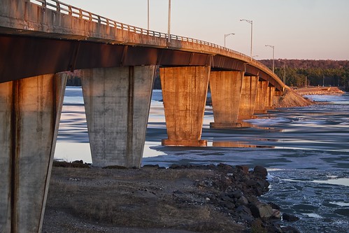 longexposure bridge sunset ontario motion blur ice water evening spring lakehuron northernontario northchannel 15seconds reinforcedconcrete stjosephisland trapezoidal nikcolorefex boxgirder highway548 neutraldesityfilter hoyandx16 tarbutttownship stjosephchannel bamfortisland xf1855mm fujixt1 brentgilbertsonbridge montagueislands